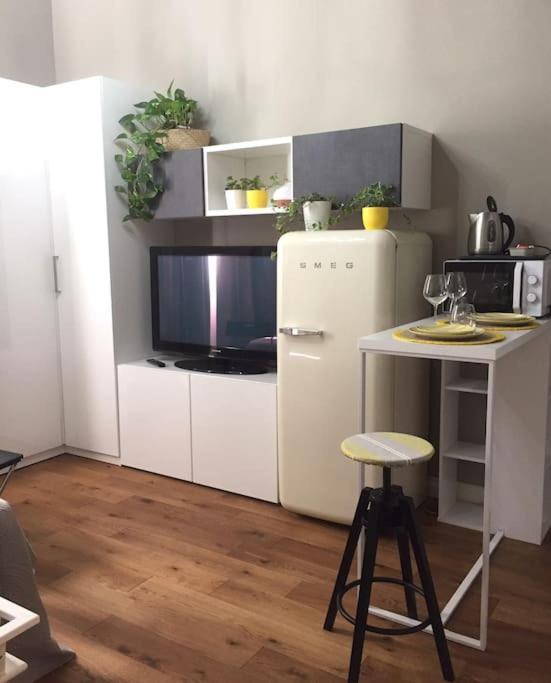Room114 - Studio Apartment Near The Center Флоренція Екстер'єр фото